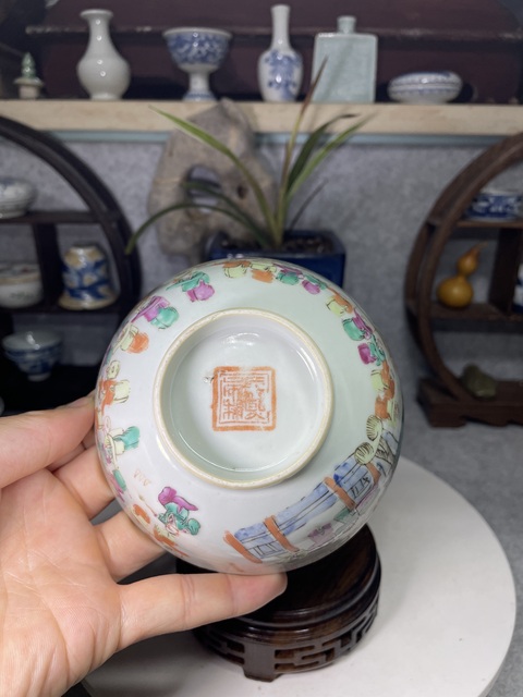 古玩陶瓷清同治細路粉彩百子鬧龍燈碗拍賣,當前價格2999元