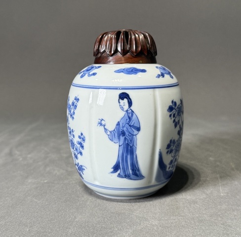 古玩陶瓷【精品】清康熙·青花仕女罐拍賣，當前價格26000元