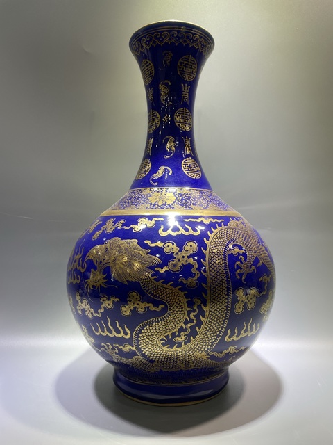 古玩陶瓷清光緒 官窯霽藍(lán)描金雙龍戲珠玉堂春賞瓶拍賣,當(dāng)前價格180000元