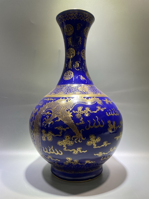 古玩陶瓷清光緒 官窯霽藍(lán)描金雙龍戲珠玉堂春賞瓶拍賣,當(dāng)前價格180000元