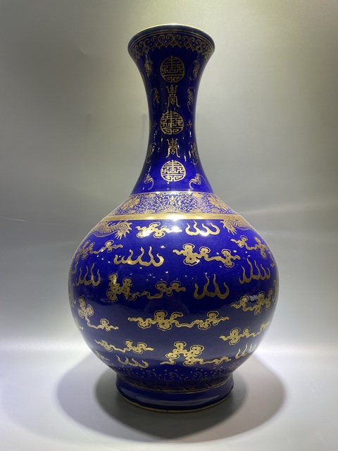 古玩陶瓷清光緒 官窯霽藍(lán)描金雙龍戲珠玉堂春賞瓶拍賣,當(dāng)前價格180000元