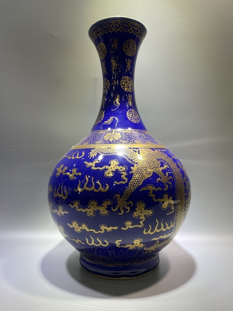 古玩陶瓷清光緒 官窯霽藍(lán)描金雙龍戲珠玉堂春賞瓶拍賣,當(dāng)前價格180000元