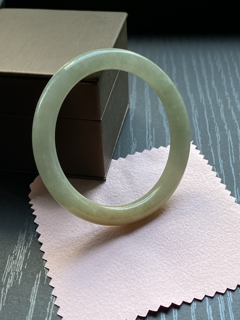 古玩玉器清代天然翡翠美人手鐲拍賣，當前價格11000元