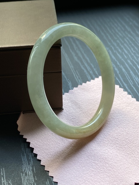 古玩玉器清代天然翡翠美人手鐲拍賣，當前價格11000元