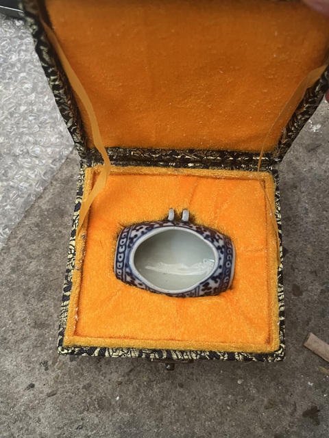 古玩陶瓷青花鳥食罐真品鑒賞圖