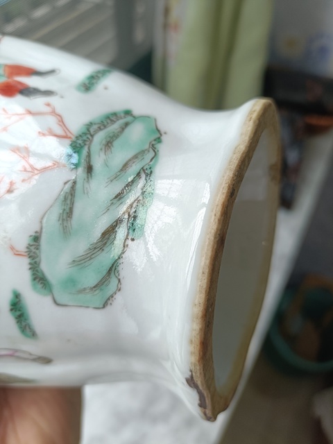 古玩陶瓷清末民初粉彩刀馬旦紋海棠瓶真品鑒賞圖