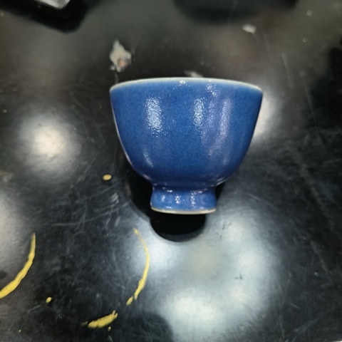 古玩陶瓷霽藍釉杯，疑似復窯真品鑒賞圖