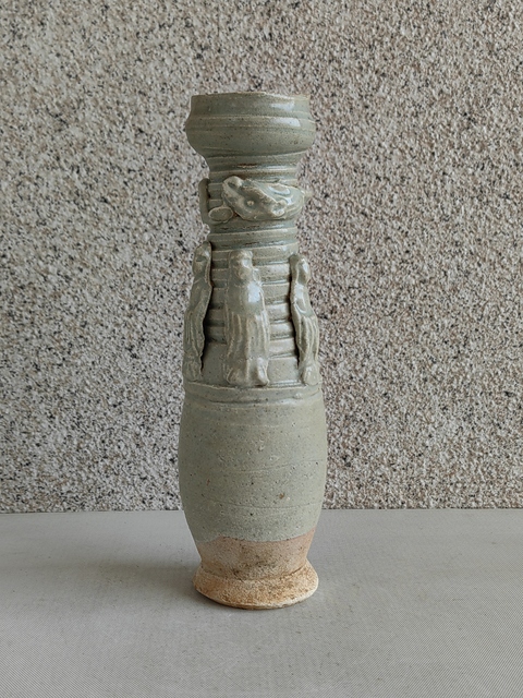 古玩陶瓷青白釉貼塑人物瓶真品鑒賞圖