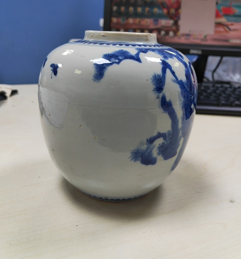 古玩陶瓷仕女嬰戲紋青花罐真品鑒賞圖
