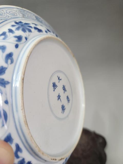 古玩陶瓷青花盤真品鑒賞圖