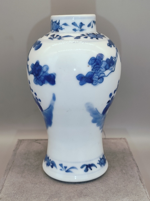 古玩陶瓷清光緒，精品青花侍女賞瓶拍賣，當前價格818元