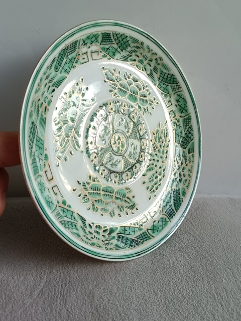 古玩陶瓷綠彩纏枝花紋盤拍賣，當前價格380元