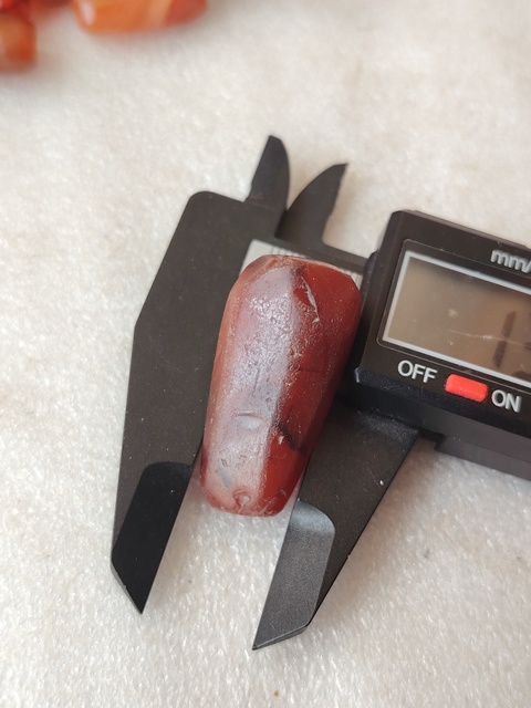 古玩玉器天然紅瑪瑙多棱珠吊墜拍賣,當前價格66元