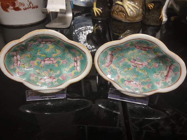 古玩陶瓷同治粉彩海棠小碟真品鑒賞圖
