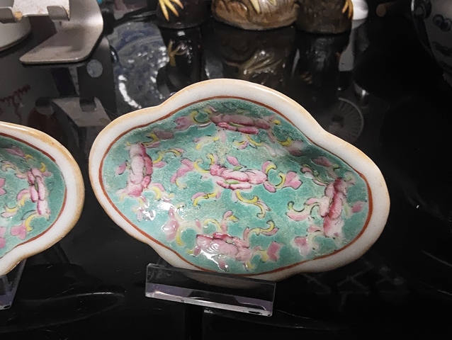 古玩陶瓷同治粉彩海棠小碟真品鑒賞圖