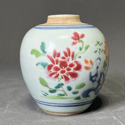 古玩陶瓷粉彩花卉紋罐真品鑒賞圖