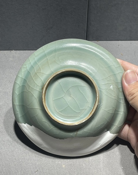 古玩陶瓷龍泉青瓷折沿洗真品鑒賞圖