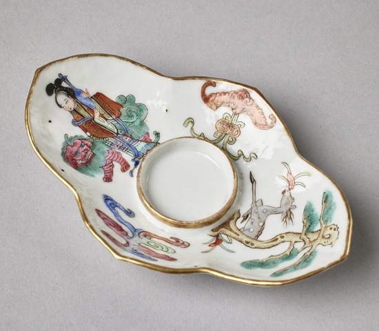 古玩陶瓷粉彩人物松鹿紋杯碟一套真品鑒賞圖
