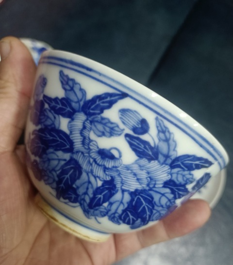 古玩陶瓷青花蓋碗真品鑒賞圖