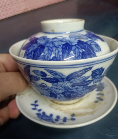 古玩陶瓷青花蓋碗真品鑒賞圖