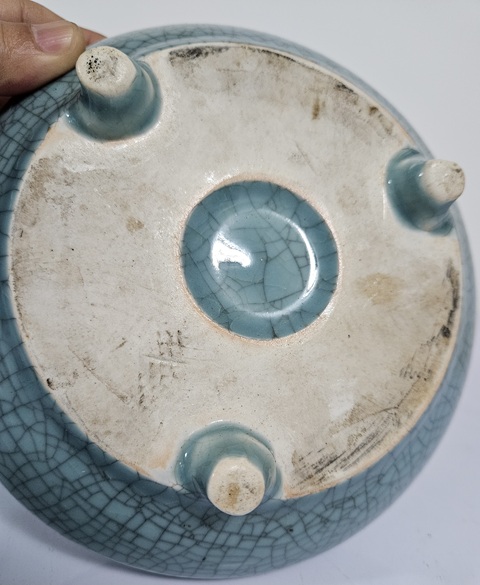 古玩陶瓷哥釉三足洗拍賣，當前價格1300元