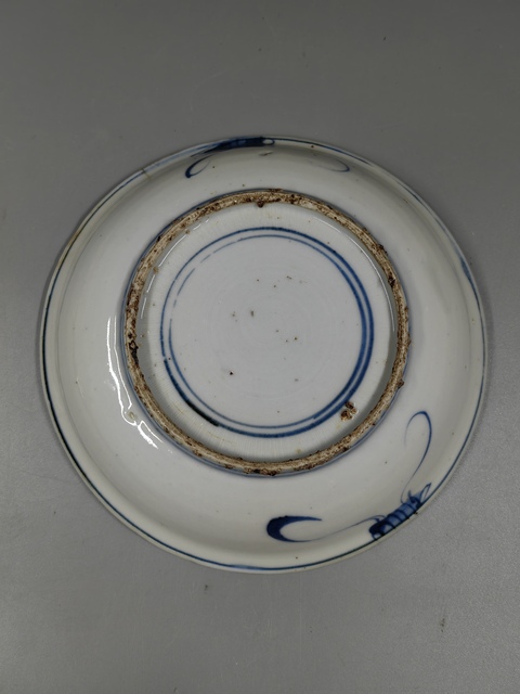 古玩陶瓷正面龍紋青花盤真品鑒賞圖