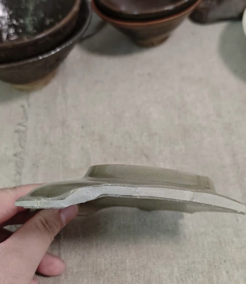 古玩陶瓷龍泉青瓷標本真品鑒賞圖