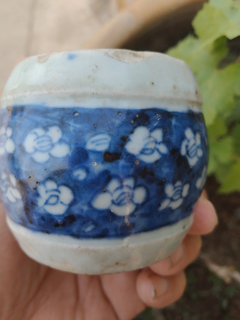 古玩陶瓷青花冰梅紋燭臺真品鑒賞圖