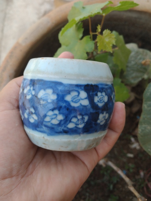 古玩陶瓷青花冰梅紋燭臺真品鑒賞圖