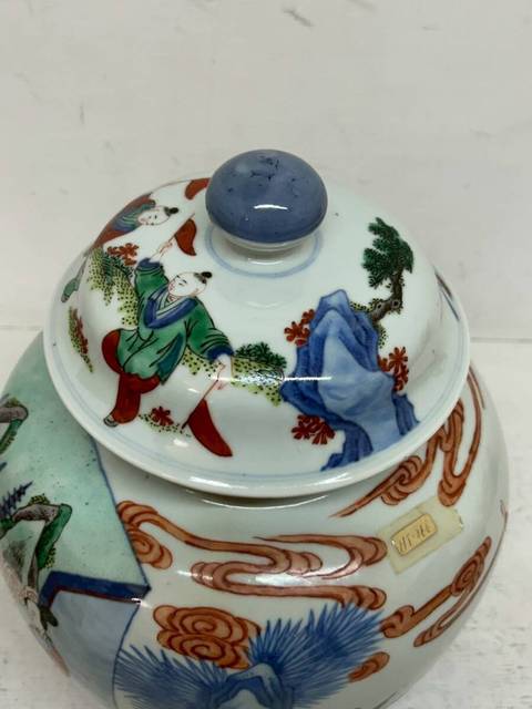 古玩陶瓷青花五彩人物故事紋蓋罐真品鑒賞圖