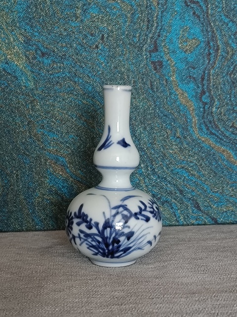 青花葫蘆瓶拍賣，當(dāng)前價(jià)格1666元