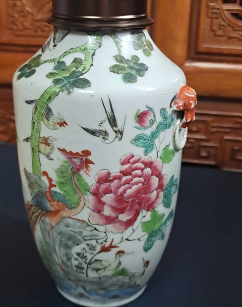 古玩陶瓷五倫圖粉彩瓶真品鑒賞圖