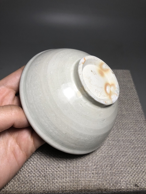 古玩陶瓷邢窯白瓷唇口碗真品鑒賞圖