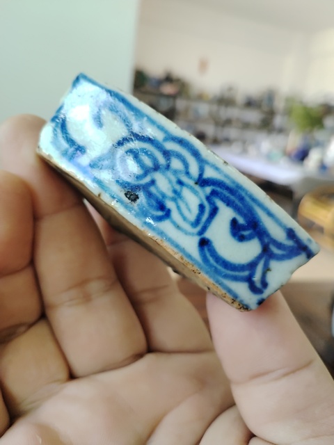 古玩陶瓷清中青花筆插真品鑒賞圖