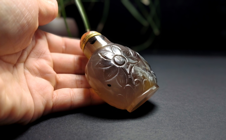 古玩雜項（放漏拍2800）清代瑪瑙鼻煙壺拍賣，當前價格2800元