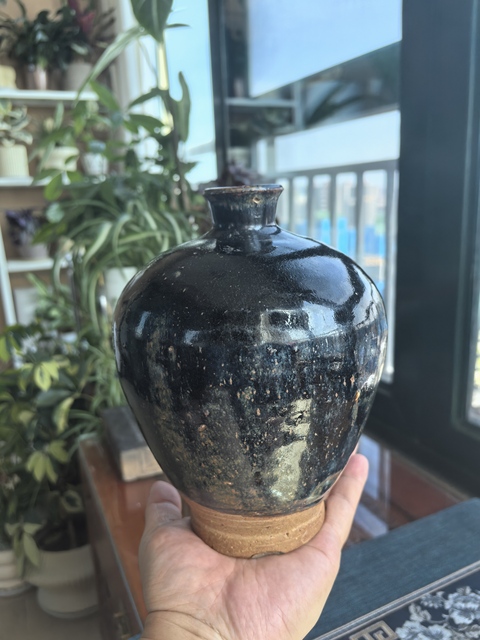 古玩陶瓷明代·窯變黑釉鐵銹斑梅瓶拍賣,當前價格3300元