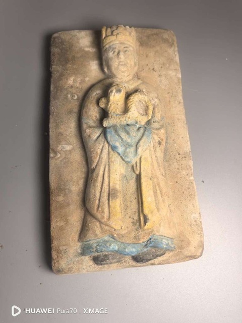古玩陶瓷三彩人物捧龍文官像磚拍賣,當前價格0元