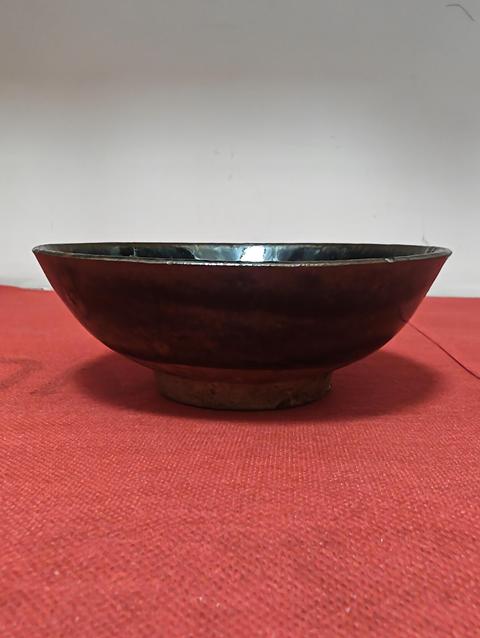 古玩陶瓷黑釉碗真品鑒賞圖