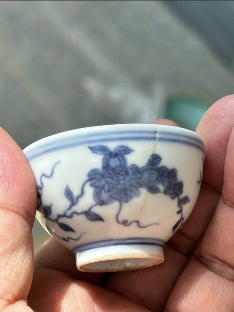古玩陶瓷青花杯真品鑒賞圖
