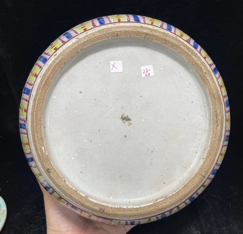 古玩陶瓷松石綠地粉彩瓜蝶連綿西瓜蓋罐拍賣，當前價格3999元