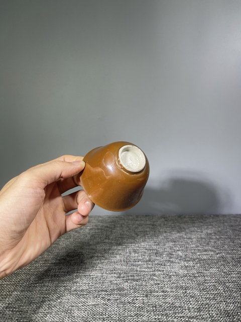 古玩陶瓷清晚期.外紫金釉內青花金玉滿堂杯拍賣，當前價格0元