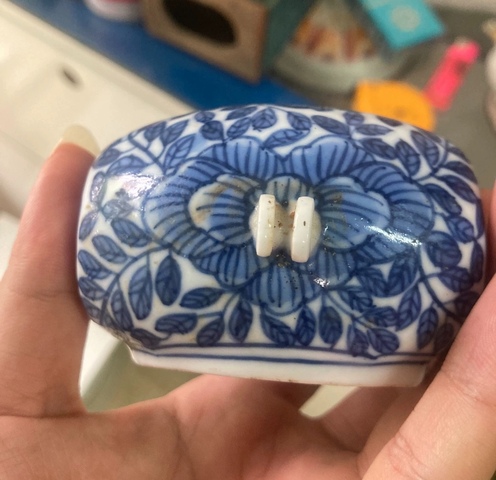 古玩陶瓷花卉紋青花鳥食罐真品鑒賞圖