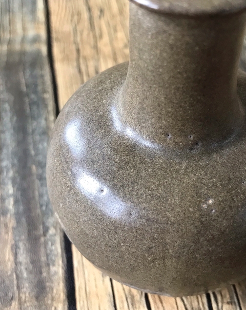古玩陶瓷洪塘窯褐釉瓶真品鑒賞圖