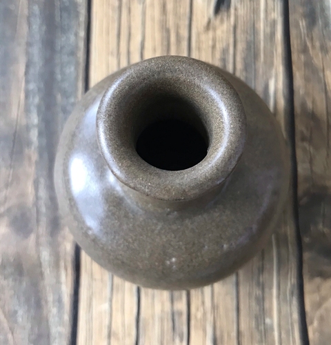 古玩陶瓷洪塘窯褐釉瓶真品鑒賞圖
