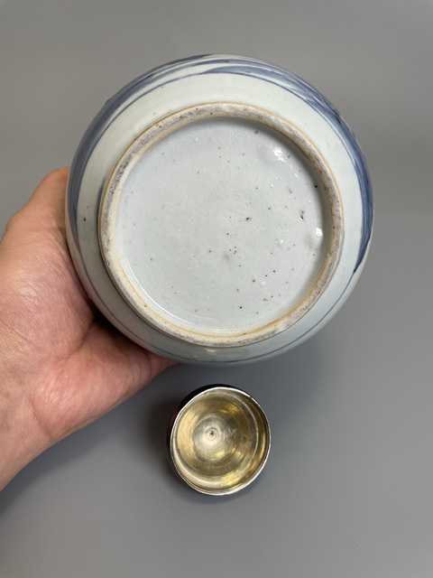 古玩陶瓷清雍乾 青花洞石牡丹紋蒜頭瓶拍賣,當前價格3500元