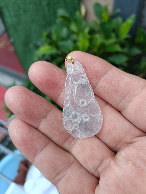 古玩玉器罕見珍稀精品翡翠如意掛件配證書(高冰種)如意 18k金扣頭 總重3.647g拍賣,當前價格2980元