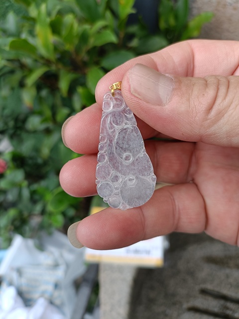 古玩玉器罕見珍稀精品翡翠如意掛件配證書(高冰種)如意 18k金扣頭 總重3.647g拍賣,當前價格2980元