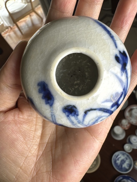 古玩陶瓷哥釉青花蘭草紋水盂拍賣,當前價格480元