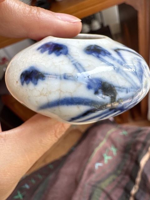 古玩陶瓷哥釉青花蘭草紋水盂拍賣,當前價格480元