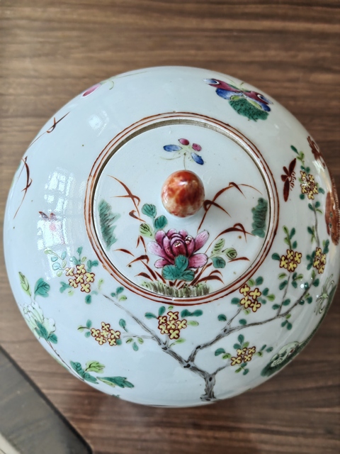 古玩陶瓷粉彩罐真品鑒賞圖